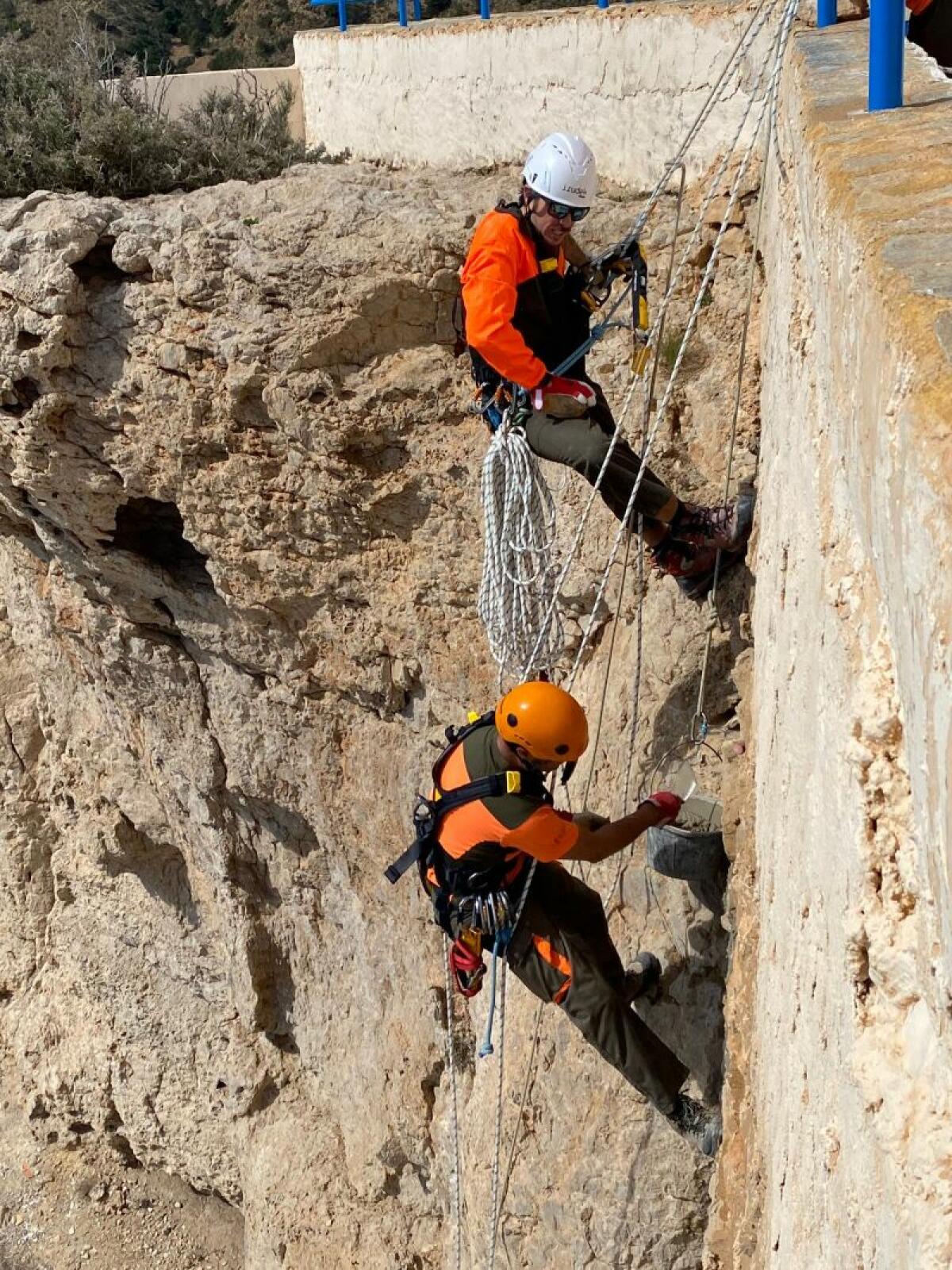 El Ayuntamiento de l’Alfàs y la Generalitat colaboran en el mantenimiento de un muro en el Faro de l’Albir