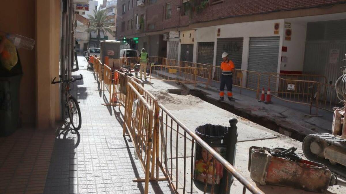 Benidorm inicia la implantación de la red de aguas pluviales y la plataforma única en la calle Buen Pastor