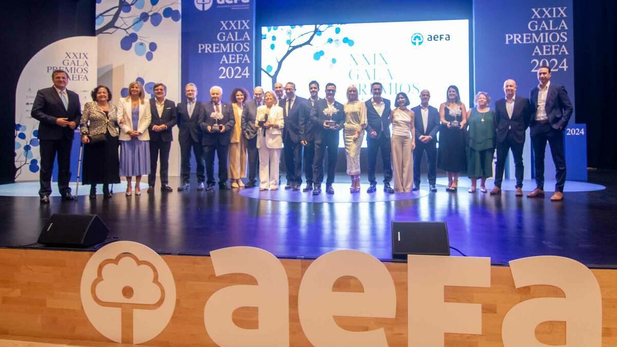 La Asociación de la Empresa Familiar de la Provincia de Alicante entrega en el Centro Cultural de Benidorm sus premios anuales 