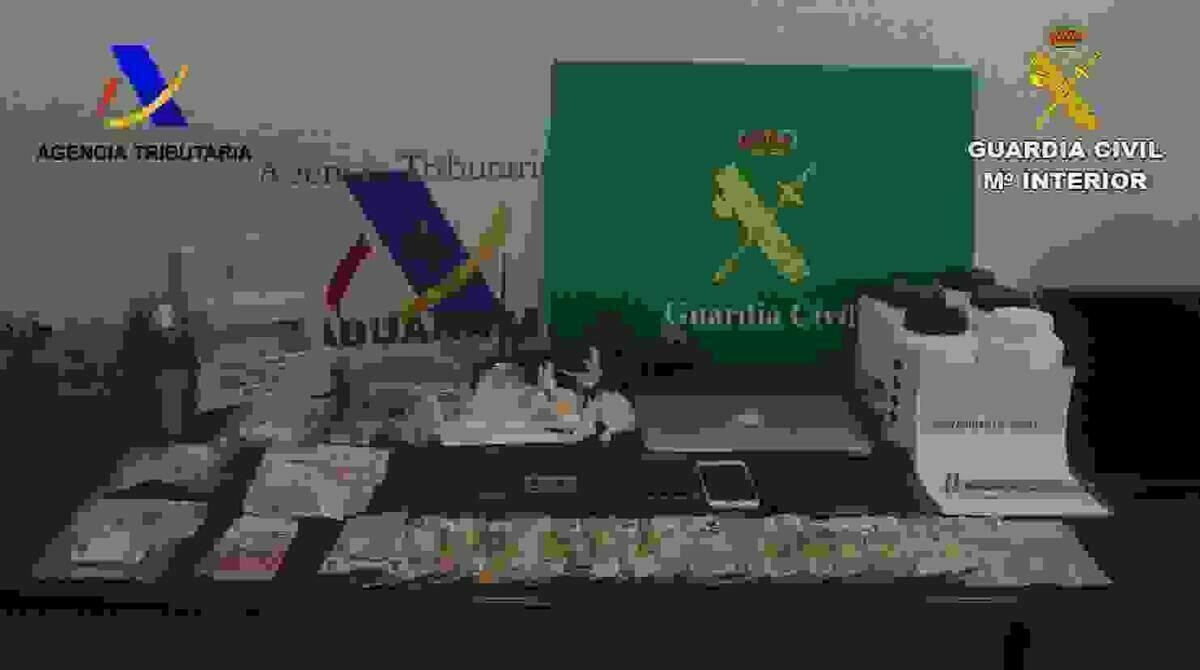La Guardia Civil desmantela uno de los mayores centros de distribuci&oacute;n de coca&iacute;na de la provincia de Alicante y env&iacute;a a prisi&oacute;n a 20 de sus miembros 