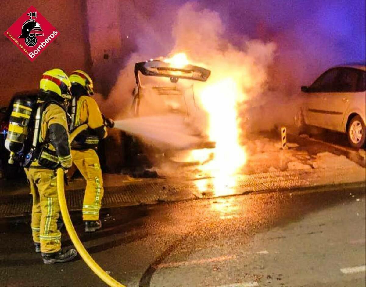 INCENDIO VEHICULO