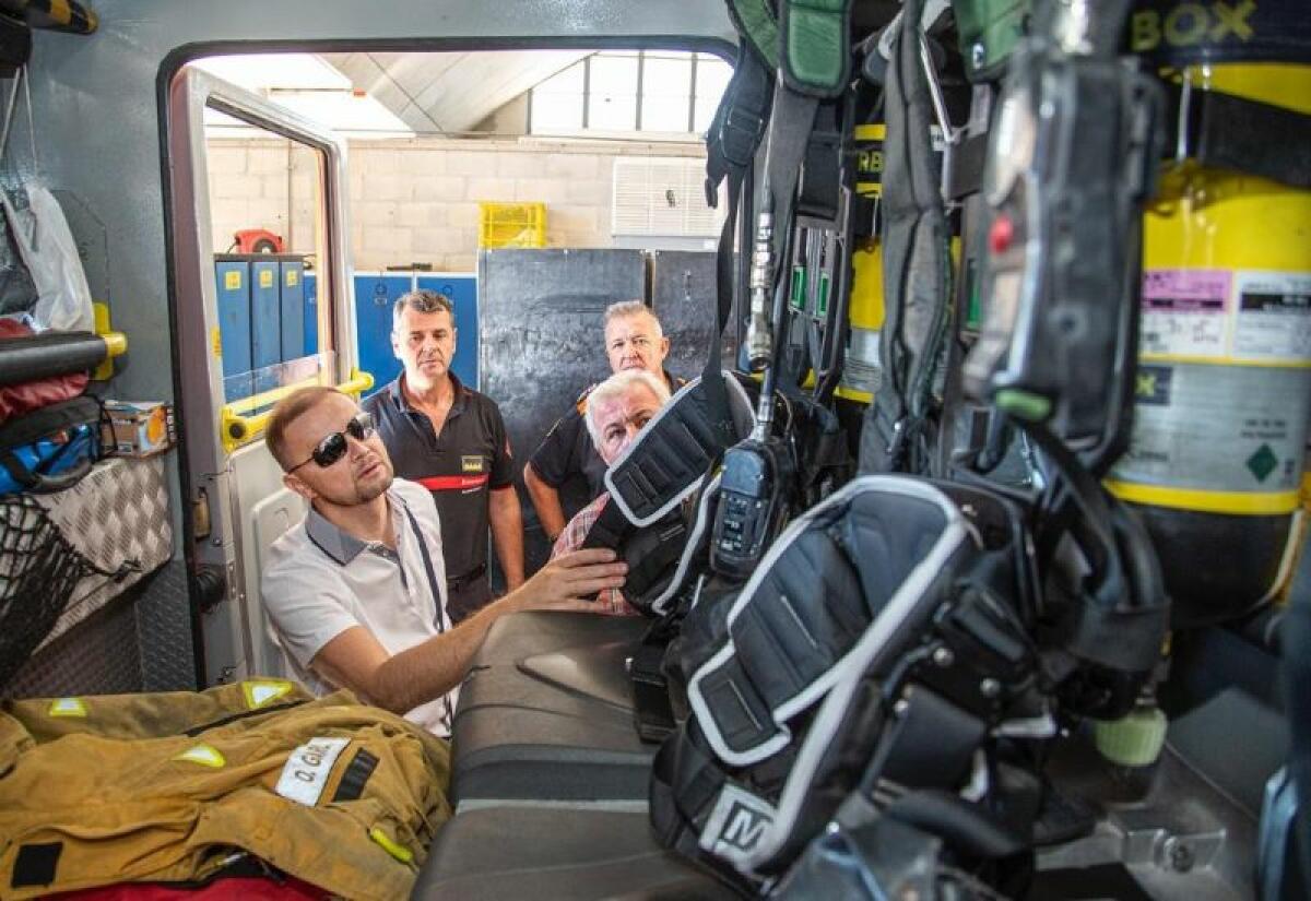 El Consorcio de Bomberos de la Diputación realiza un nuevo envío de equipamiento de emergencias a Ucrania 