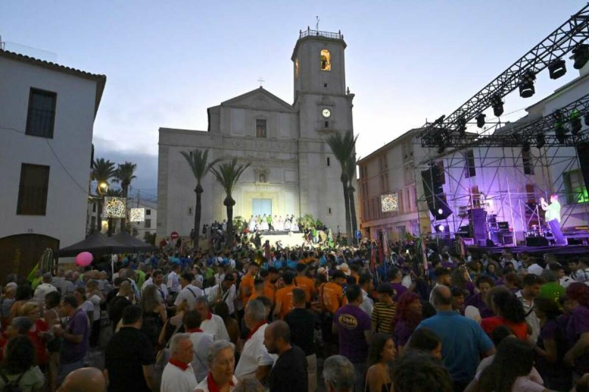  “L’Entrà de Penyes” da inicio a les “Festes d’Agost”