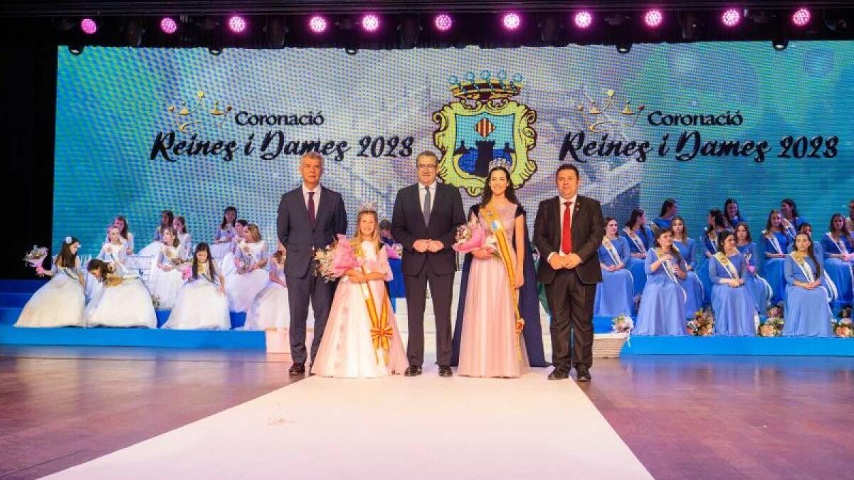 Angélica Morenilla y Daniela Talavera, coronadas reinas de les Festes Majors Patronals de Benidorm