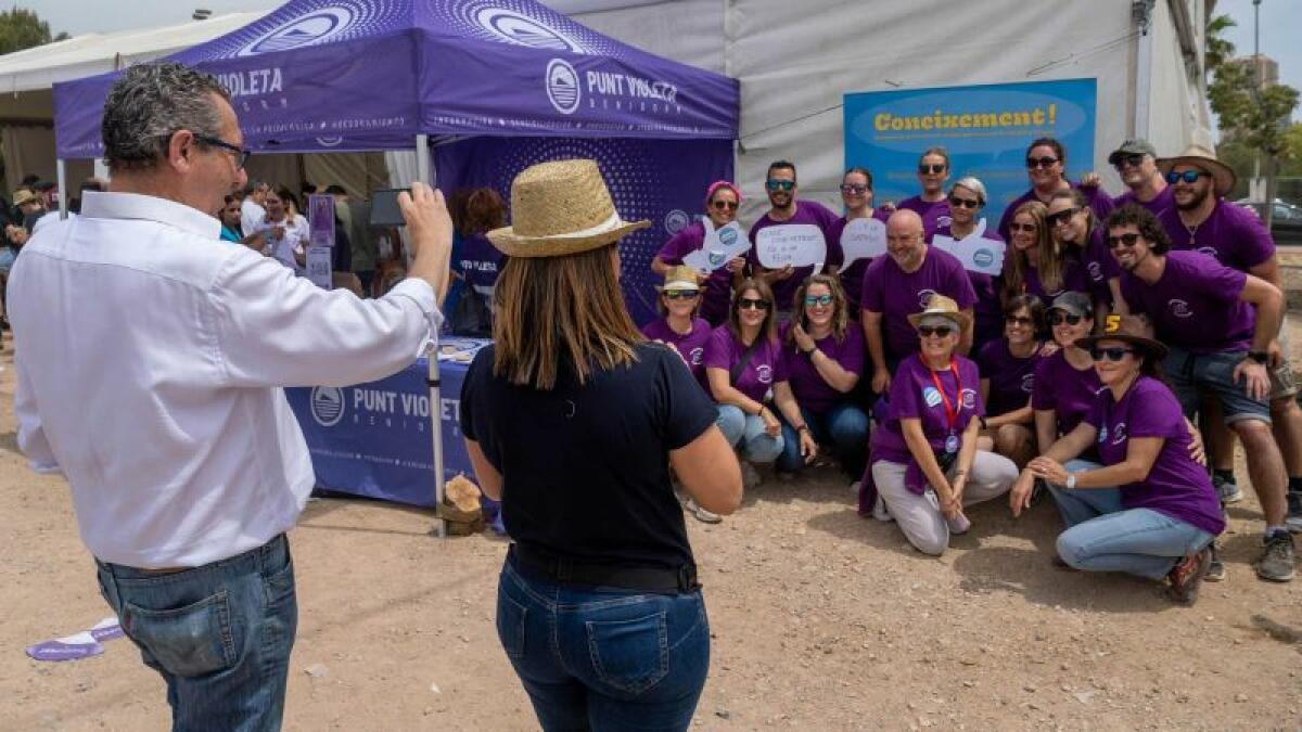 Las peñas de Benidorm plantan en El Murtal su tradicional Acampada