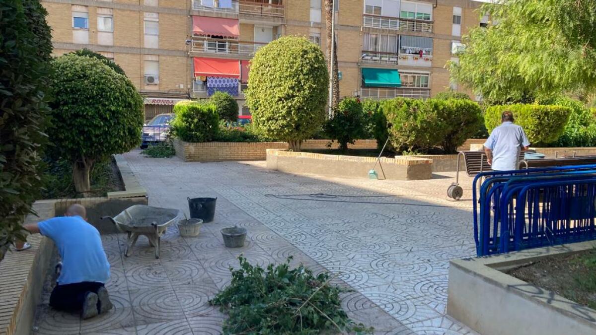 El Ayuntamiento de la Vila trabaja en la remodelaciónde la Plaza de la Comunidad del barrio de la Sicop