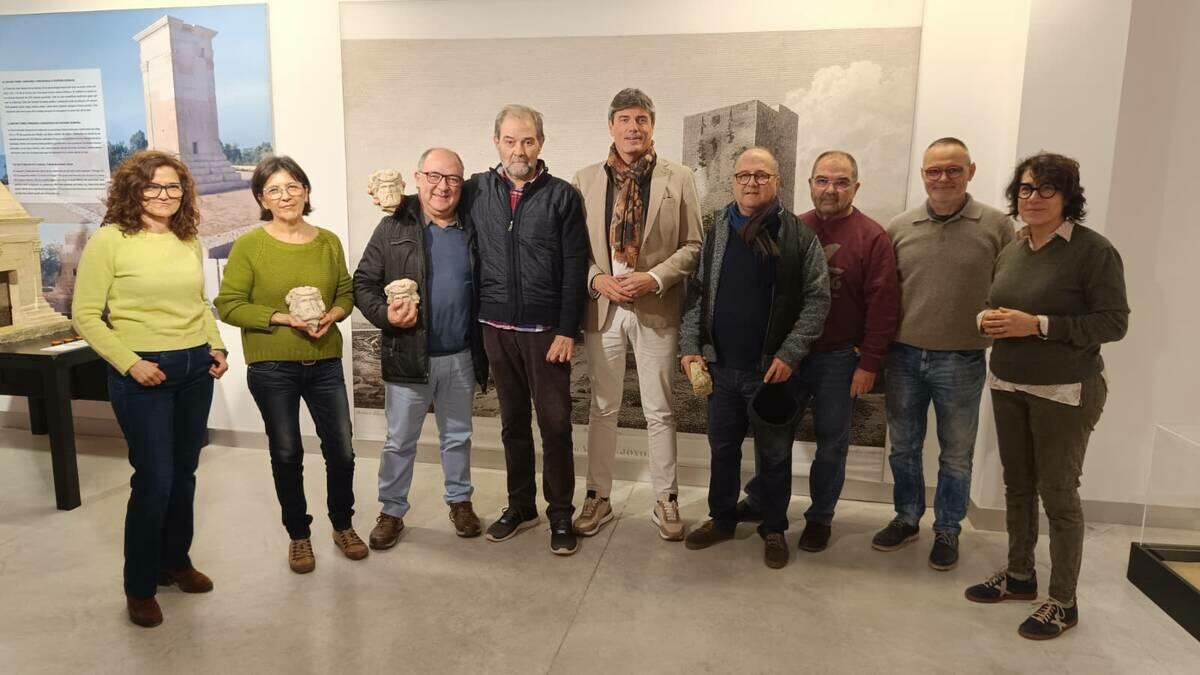 La familia Ruiz Soler dona un busto del dios Baco a Vilamuseu