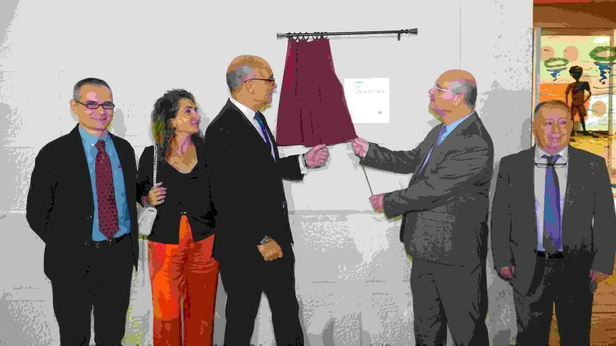 La Universidad de Alicante inaugura la Sede Universitaria de la Vila Joiosa entre gran expectación