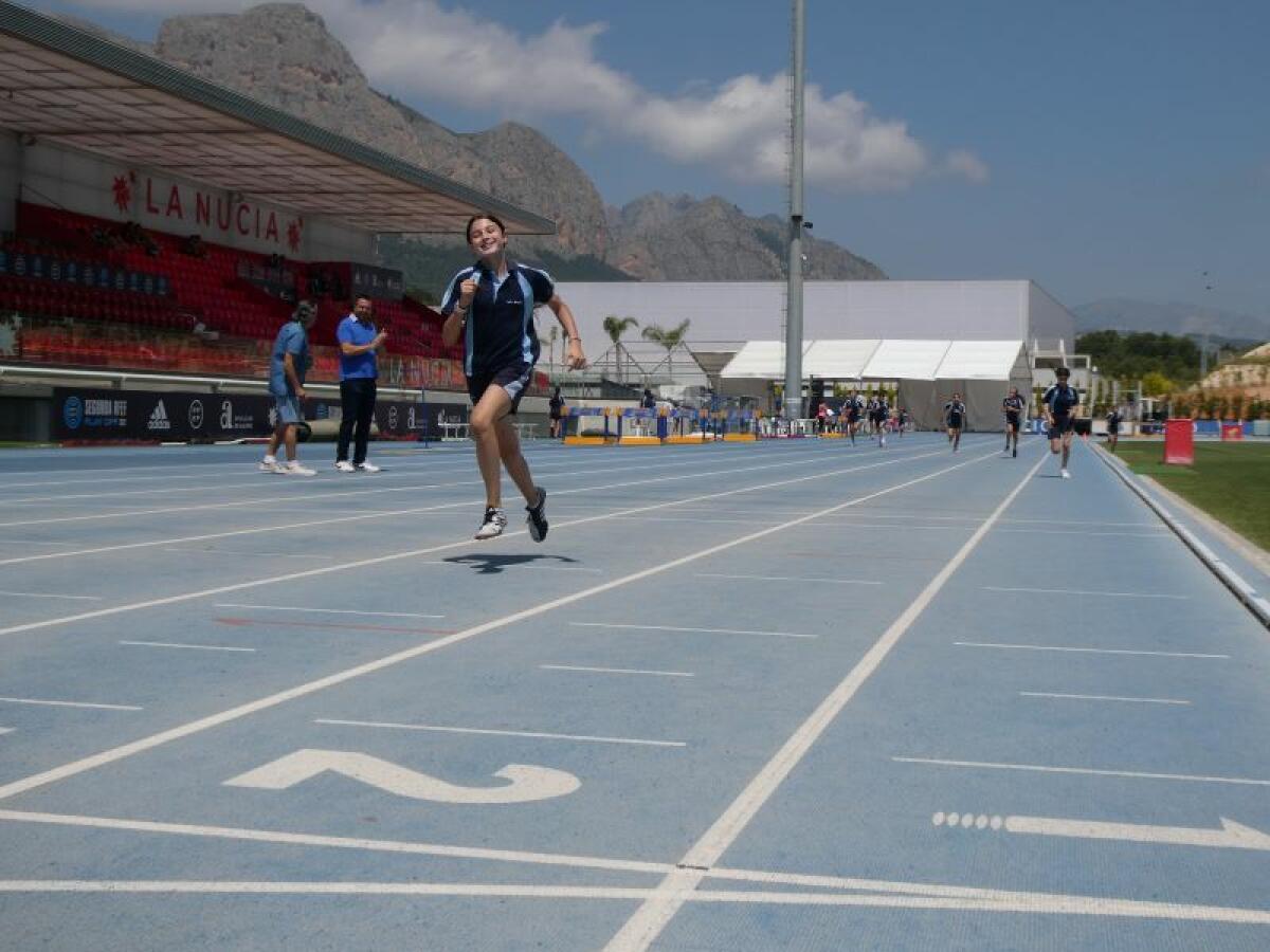 El colegio Elian’s celebra sus Mini Olimpiadas en el Estadi Olímpic 