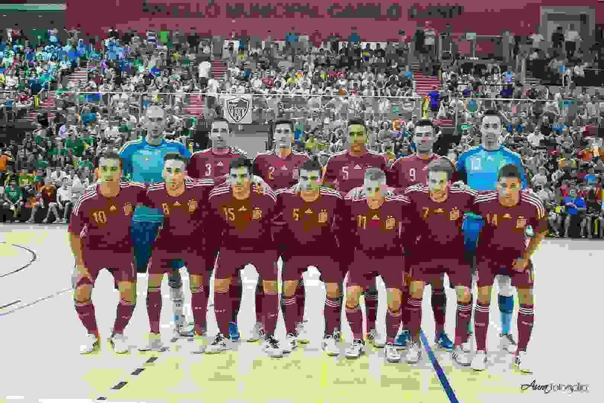 Espa&ntilde;a convoca sus mejores jugadores para su partido en La Nuc&iacute;a