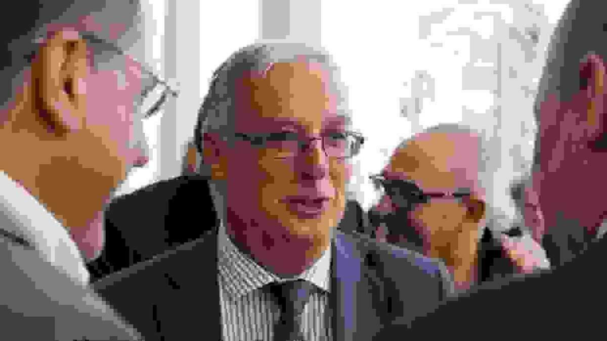 La Diputación de Alicante lamenta el fallecimiento del exalcalde de Benidorm y exdiputado provincial Agustín Navarro