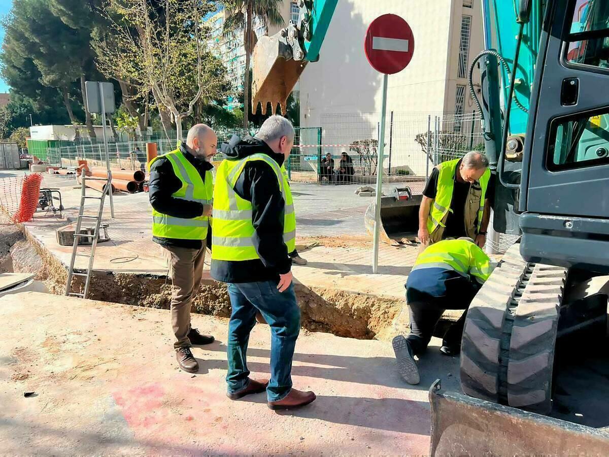 Benidorm reabre hoy el tránsito rodado en la calle Holanda