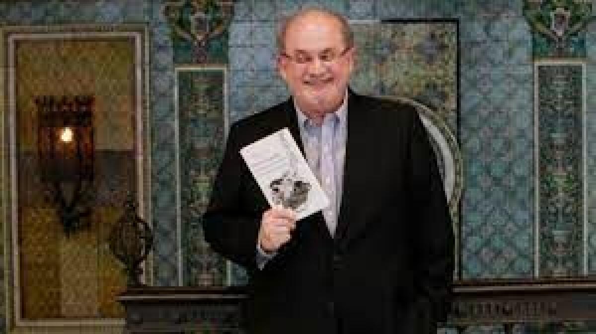 Salman Rushdie, 33 años condenado a morir por un libro que ofendió al Islam