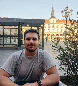 Jorge Brugos: &ldquo;Ser director de esdiario en Alicante colma todas mis aspiraciones como periodista&rdquo; 