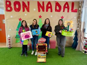 Los Coles nucieros reciben material did&aacute;ctico de la C&aacute;tedra UNESCO y UA