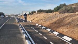 Villajoyosa finaliza dos nuevos tramos de carril bici en la calle Colón y la N-332a