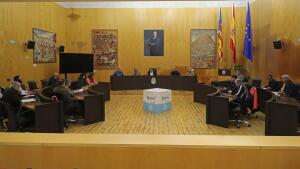 El Consejo Vecinal propone un concurso de engalanamiento de balcones para mejorar la decoraci&oacute;n navide&ntilde;a 