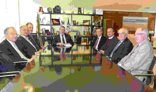 La RACV celebra su Junta de Gobierno en el Ayuntamiento de Benidorm