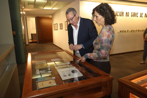 El Instituto Juan Gil-Albert presenta una nueva propuesta con parte de los fondos de Rafael Altamira