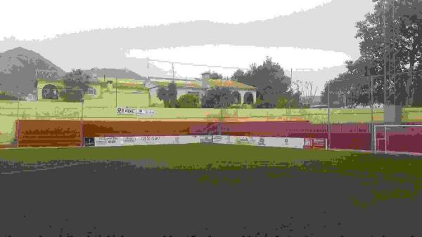 Las gradas del campo f&uacute;tbol municipal de Callosa estrenan nueva imagen
