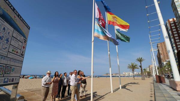Cerca de 60 efectivos conformarán el dispositivo especial en las playas de Benidorm para la Noche de San Juan  