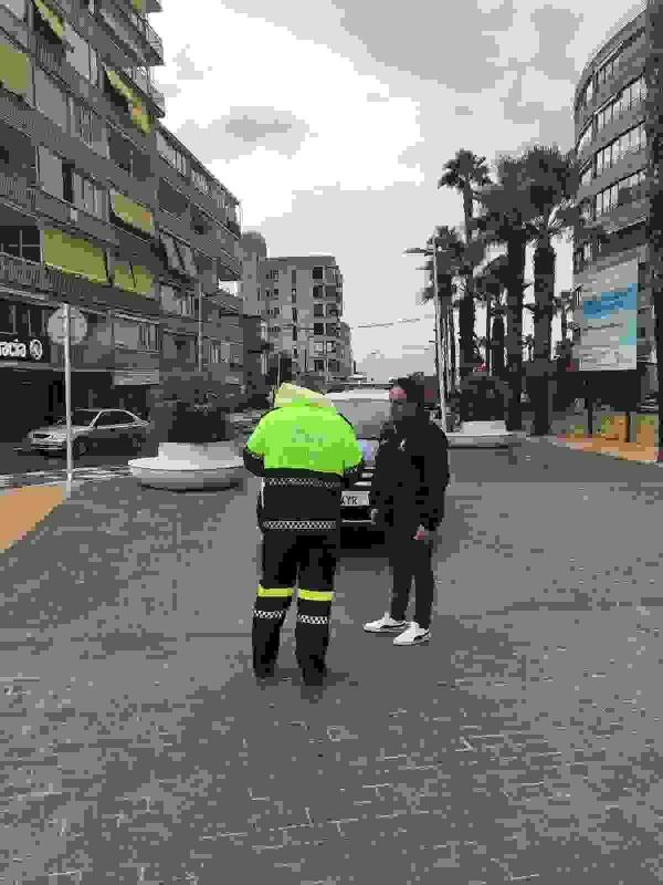 El temporal sigue sin incidencias en Finestrat y con el correcto funcionamiento de la canalización del barranco