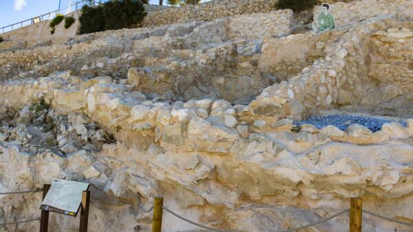 Benidorm participa en las Jornadas Europeas de Arqueología con visitas guiadas al Tossal y a la colección museográfica del Boca del Calvari  