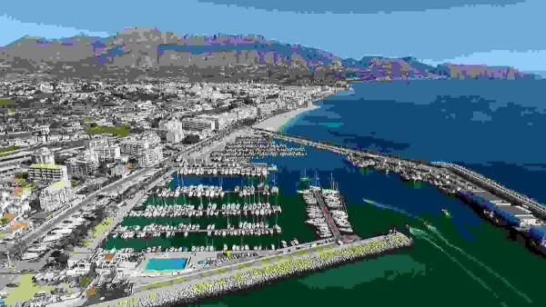 Altea considera &ldquo;ilegal&rdquo; el nuevo canon impuesto a los clubes n&aacute;uticos por basarse en una tasaci&oacute;n privada anterior a la Ley