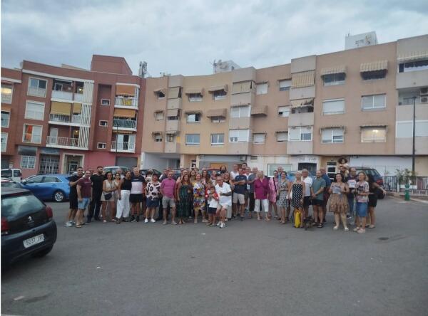 	Fuerte oposici&oacute;n de los vecinos de la ferrer&iacute;a a la eliminaci&oacute;n de las 280 plazas de parking, pulm&oacute;n del barrio.