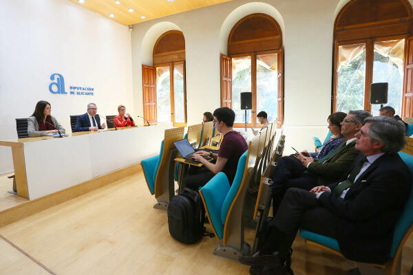 Toni P&eacute;rez anuncia un nuevo Plan +Cerca con 8,8 millones de euros y vuelve reclamar al Gobierno la liberaci&oacute;n de los remanentes  