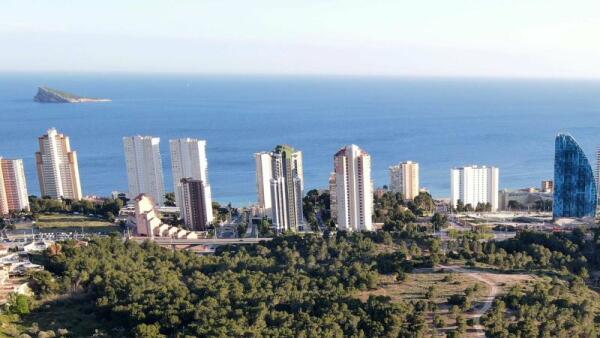 Benidorm reforzará la resiliencia de su litoral con un estudio de adaptación al cambio climático  