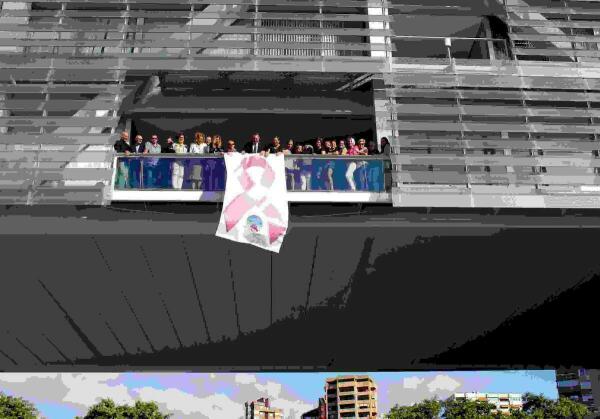 Apoyo &ldquo;incondicional&rdquo; de Benidorm a las mujeres que luchan contra el c&aacute;ncer de mama 