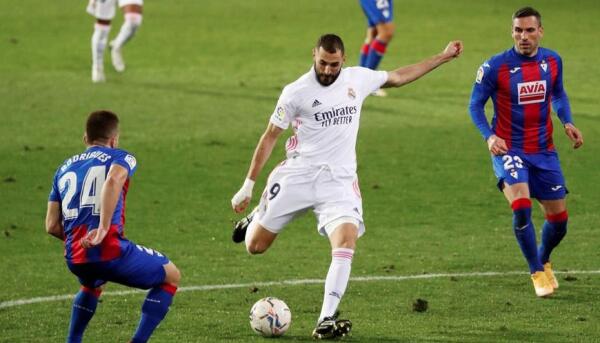 El Real Madrid sobrevive con garra y polémica a la batalla de Eibar | 1-3