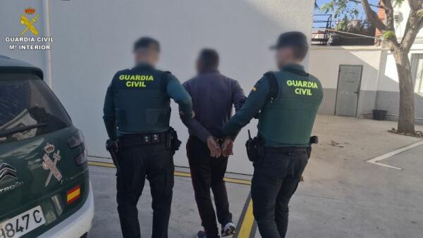 La Guardia Civil detiene en apenas tres horas al autor de una agresión a dos senderistas