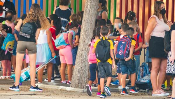 Benidorm abonará a los centros escolares 155.000 euros para acciones sociales, educativas y de mantenimiento