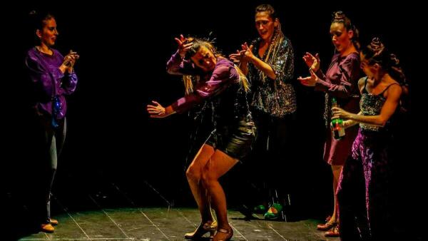 Benidorm ofrece el viernes el espectáculo de danza ‘Yo y la otra’ dentro de la programación del 25-N