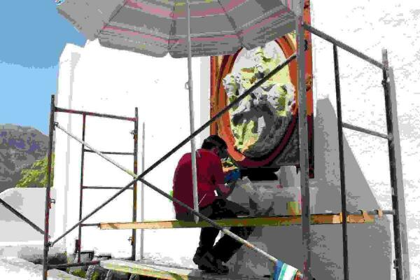 Callosa &middot; Comienzan los trabajos de restauraci&oacute;n del relieve del Rey Jaume I en el Lavadero