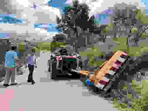 Dispositivo de limpieza y desbroce de caminos rurales para prevenir incendios forestales en Finestrat.