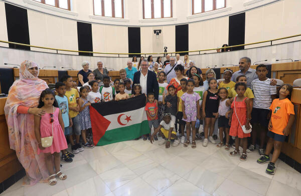 DIPUTACIÓN ALICANTE.  Recepción niños y niñas 'Vacaciones en paz'