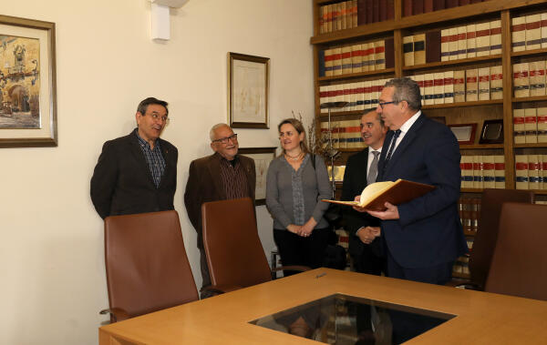 La Diputaci&oacute;n invierte en esta legislatura ocho millones de euros para impulsar el desarrollo sociocultural, deportivo y econ&oacute;mico de Aspe  