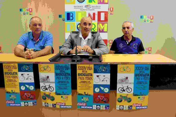 Benidorm celebra este domingo el D&iacute;a de la Bicicleta fomentando el uso del carril bici