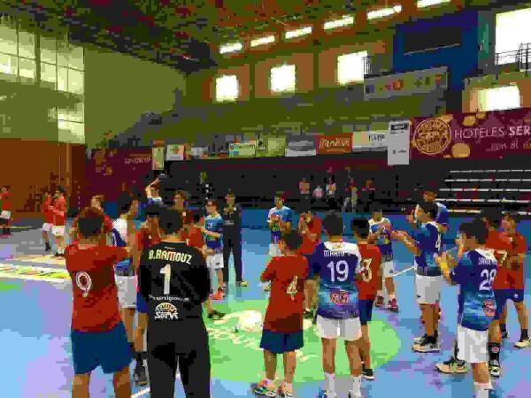 5 victorias para las categor&iacute;as base del Balonmano Benidorm