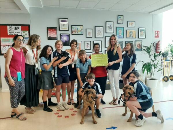 Charlas de concienciación y exhibiciones caninas en Elian’s British School