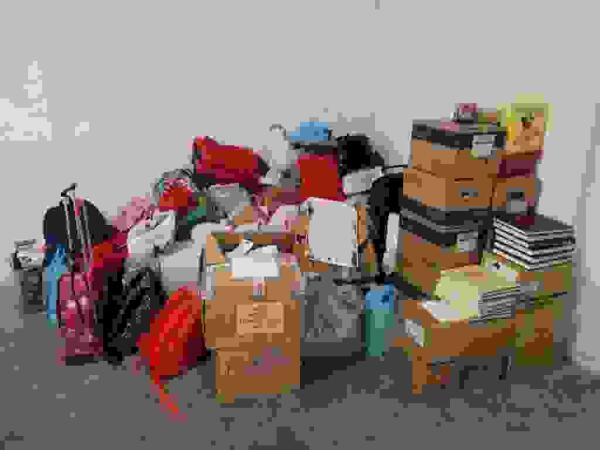 La Vila Joiosa envía a Benferri el material donado durante la campaña de recogida de material escolar para la Vega Baja