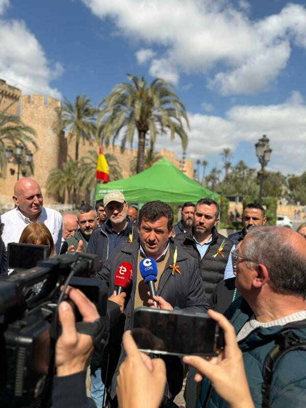 VOX moviliza a la provincia de Alicante con 40 mesas informativas para denunciar las consecuencias del acuerdo de Mercosur