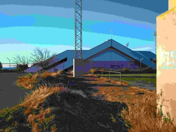 El Ayuntamiento de la Vila Joiosa mejora las inmediaciones del pabellón Maisa Lloret