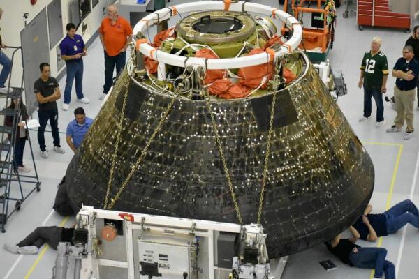 Comienan las inspecciones del escudo térmico de la nave espacial Orion de la misión Artemis I