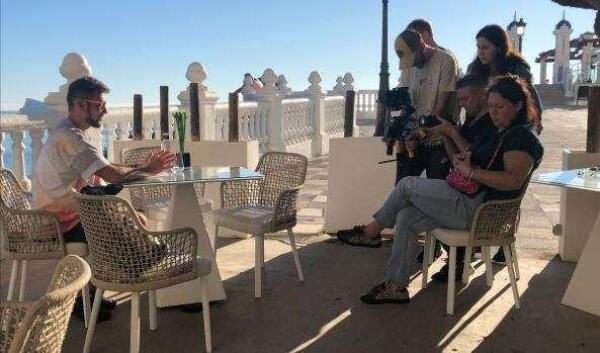 Benidorm y su "microclima" conquistan a la cadena MUZ TV de Rusia