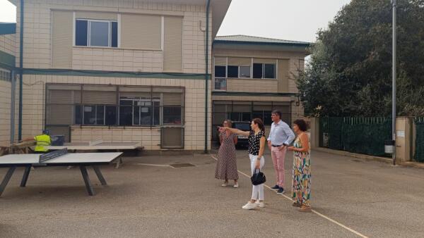 El Alcalde Marcos Zaragoza visita los centros educativos de Villajoyosa para comprobar el estado de las instalaciones ante el inicio del curso académico 