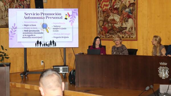 El Consejo Vecinal extiende el &lsquo;Proyecto Br&uacute;jula&rsquo; para alcanzar a m&aacute;s mayores vulnerables